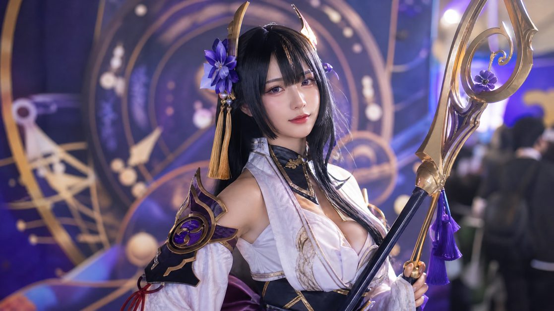 海角视频 海角视频:Cosplay视频教程 · 角色妆容制作与服装搭配视频演示